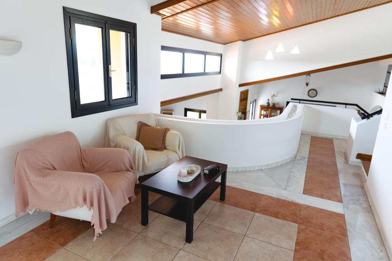 Kouvelia Country Home Luxury Villa Rental Nerotriviá Esterno foto