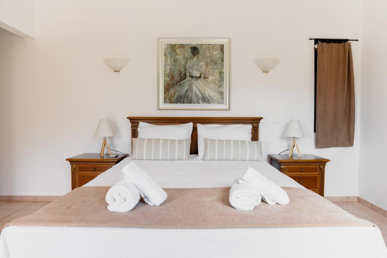 Kouvelia Country Home Luxury Villa Rental Nerotriviá Esterno foto
