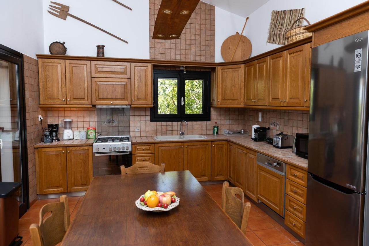Kouvelia Country Home Luxury Villa Rental Nerotriviá Esterno foto